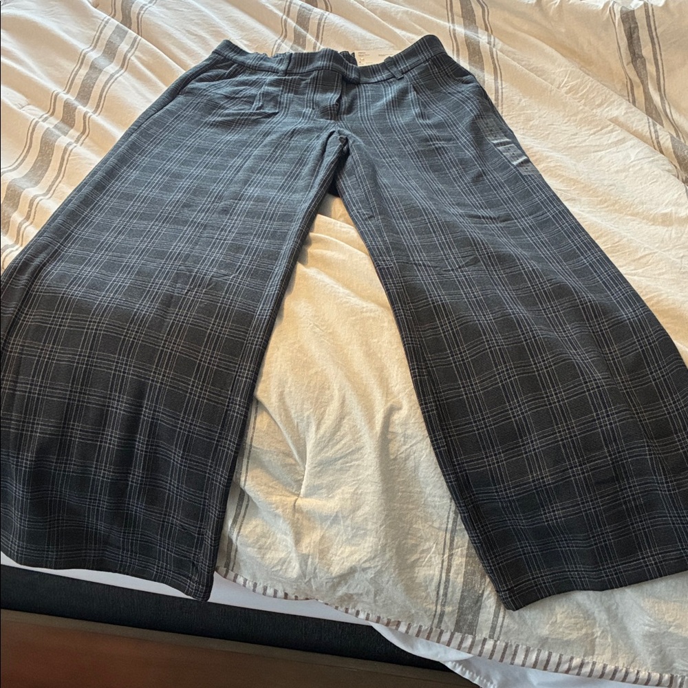 American Eagle Outfitters Women's Gray Plaid Wide Leg Pants